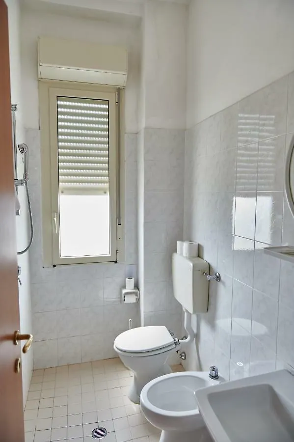 Hotel Caesar Bed And Breakfast Milano Marittima 3*,  Italy
